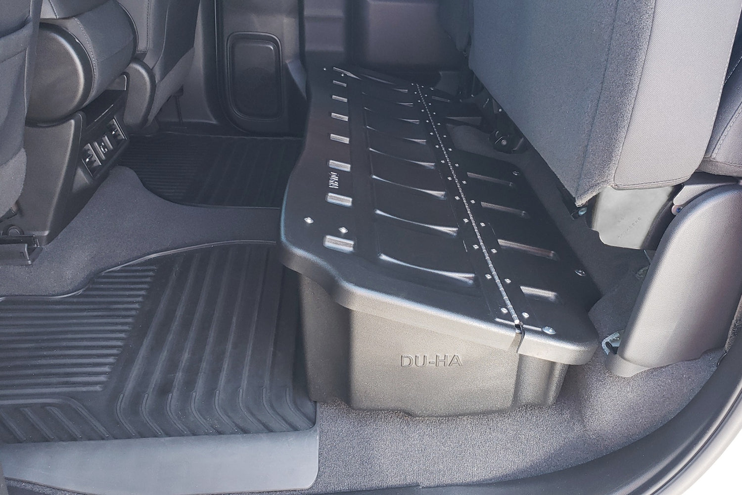 DÜHA Lockable Heavy-Duty Under Seat Storage, Includes 2 Keys for 2019-2026 Chevy Silverado/GMC Sierra Light Duty Crew Cab & 2020-2026 Heavy Duty Crew Cab