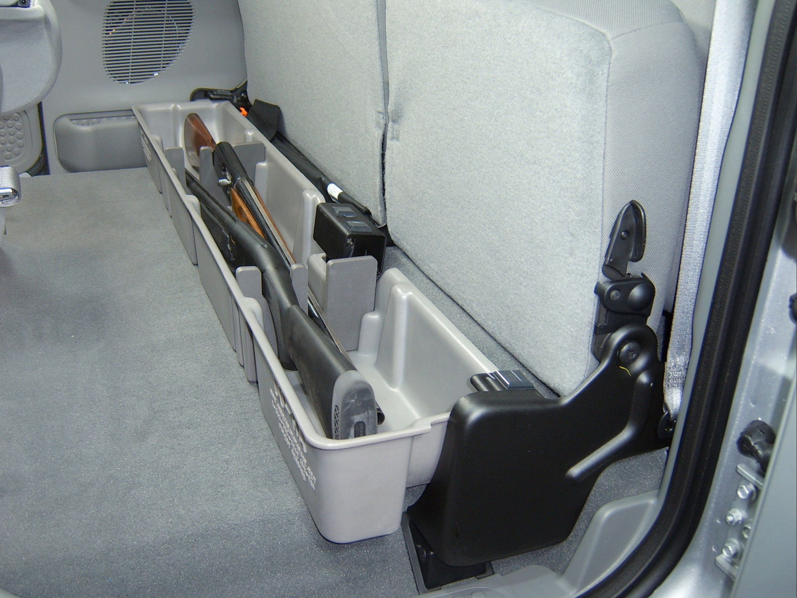 Under Seat Storage for 2000-2016 Ford F-250-F-550 Super Duty SuperCab (No Subwoofer) | DÜHA