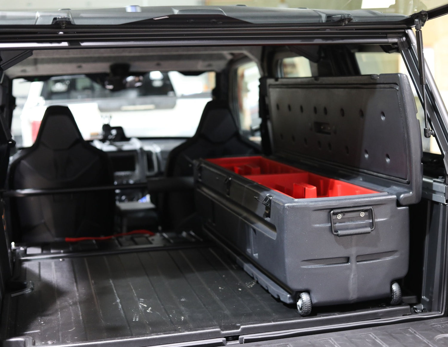 DÜHA Tote Gun and Gear Truck Storage Box | Heavy-Duty, Portable Rolling Toolbox or Gun Case for SUV&