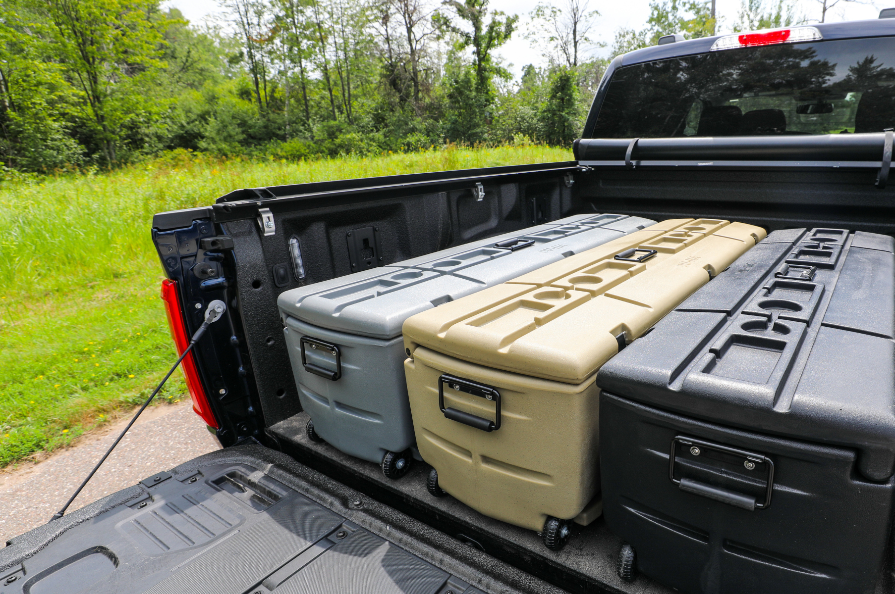 DÜHA Tote Gun and Gear Truck Storage Box | Heavy-Duty, Portable Rolling Toolbox or Gun Case for SUV&
