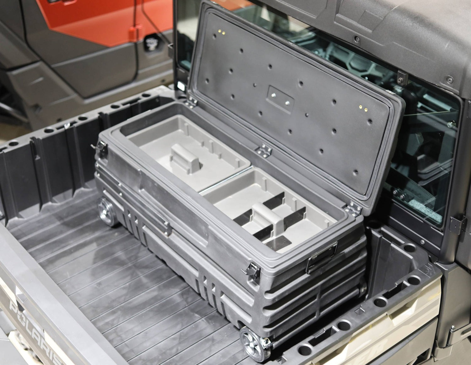 DÜHA Squad Box with manual latch - Interior / Exterior Portable and Lockable Storage for Pickup Trucks / Jeeps / Various SUV&