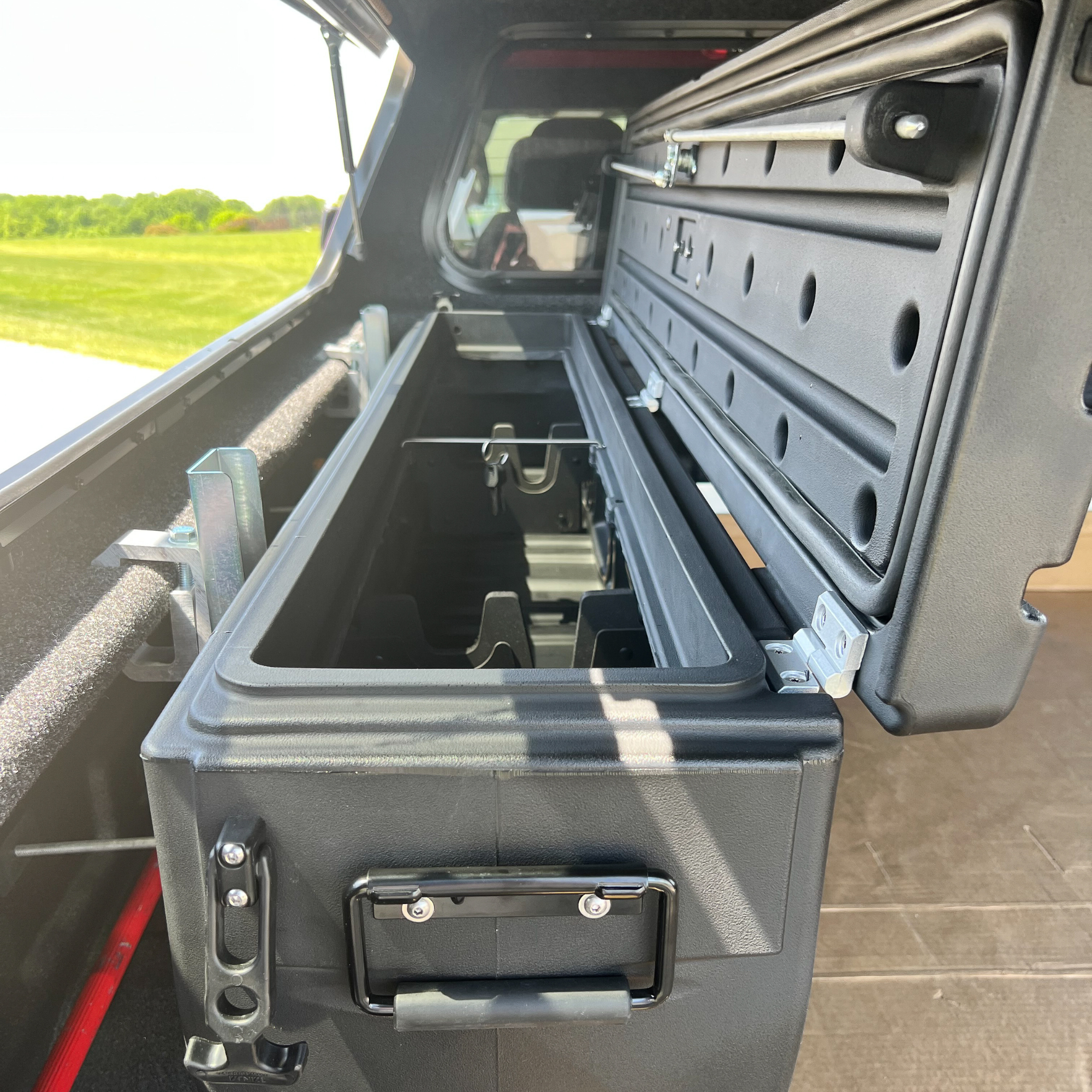 DÜHA Side Tool Box Gun and Gear Storage &quot;Humpstor&quot; fits Open Beds, Under Most Tonneaus, and Toppers with Side Open Windows | Black Heavy-Duty Side Tool Box, Includes Mounting Hardware and Dividers