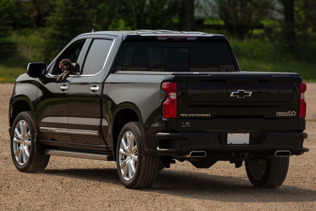 Fas-Top soft roll-up tonneau cover for a 2019-2026 GMC Sierra and Chevrolet Silverado 1500