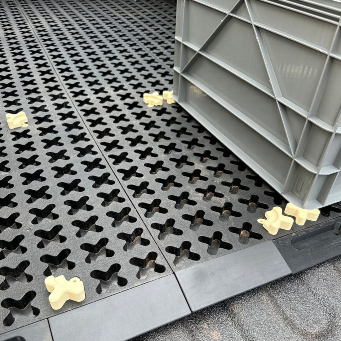 Tmat Anchors for Sidio Storage Crates (Set of 4)